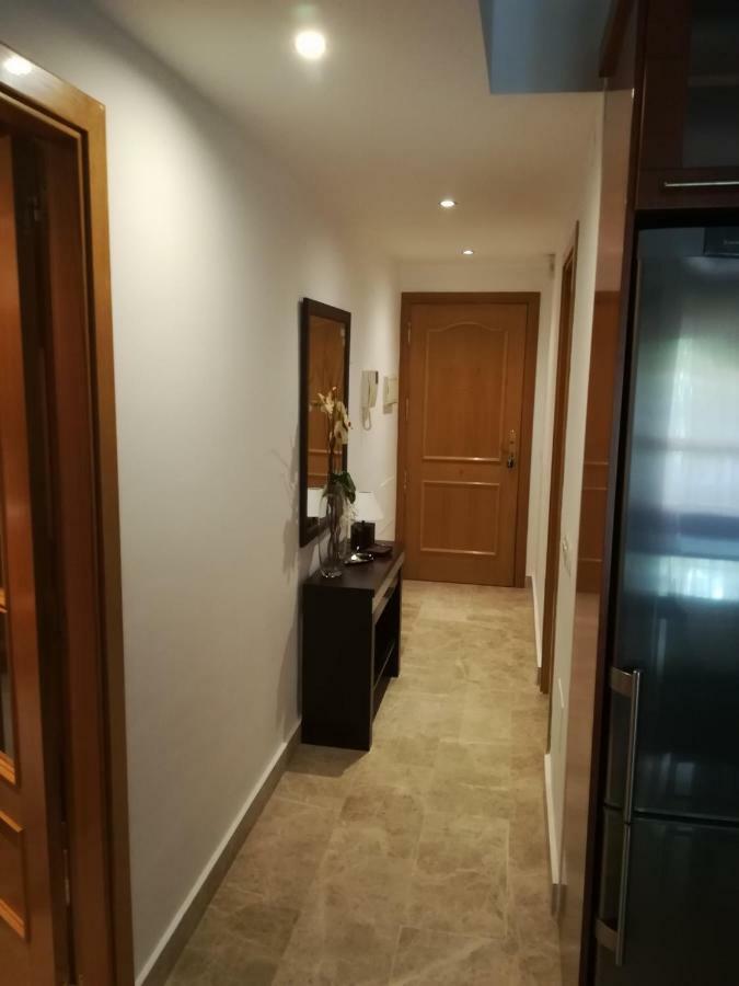 Apartamento En La Carihuela Торремолинос Экстерьер фото
