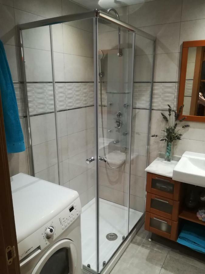 Apartamento En La Carihuela Торремолинос Экстерьер фото